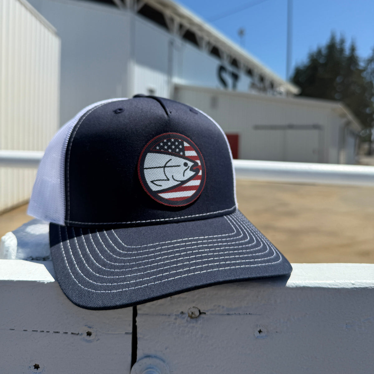 STLHD America 250 Trucker, side view
